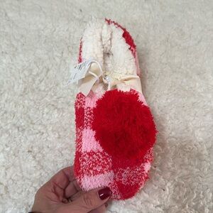 NWT Red/pink sock slippers
Size  Medium